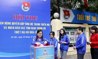 Tuổi trẻ Thủ đô đóng góp tiền mặt và hiện vật ủng hộ nhân dân Nam Trung Bộ 