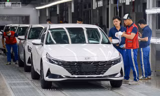 Thị trường ô tô Việt dự báo gặp khó năm 2023
