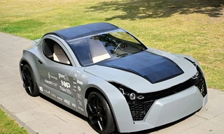 Sinh viên Hà Lan phát minh xe điện lọc khí thải