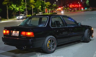 Xế cổ Honda Accord lột xác dưới bàn tay người thợ Sài Gòn