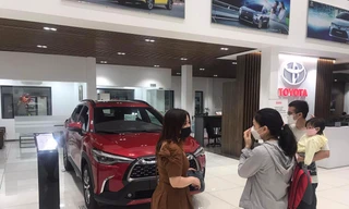 Người mua xe mãi chịu cảnh bị đại lý 'móc túi' trắng trợn?