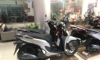 Giá bán xe máy tay ga biến động dịp cận Tết