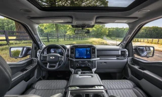 Top 10 bán tải sở hữu nội thất sang trọng nhất