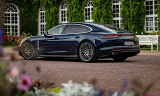 Những mẫu xe sang có giá bán đắt đỏ tại thị trường Mỹ