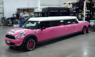 9 mẫu xe độ theo phong cách limousine độc đáo