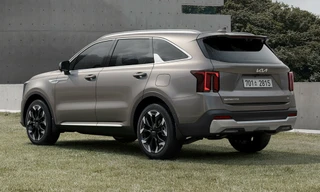 Lộ diện thiết kế Kia Sorento 2024 