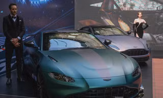 Cận cảnh mẫu xe F1 đầu tiên của Aston Martin tại Việt Nam 