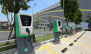 Giải bài toán hạ tầng trạm sạc ô tô điện