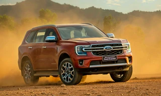 Loạt SUV 7 chỗ giảm giá mạnh tại Việt Nam