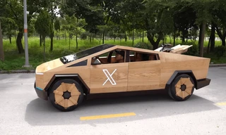 Bản sao xe bán tải Tesla qua tay thợ điêu khắc Việt