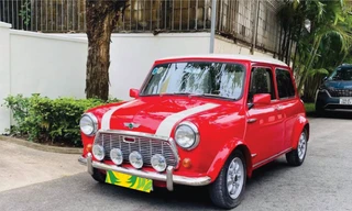 Mini Cooper đời cổ 'lột xác' qua bàn tay người thợ ở Đồng Nai