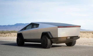 Tesla chính thức hoàn thiện chiếc bán tải điện đầu tiên