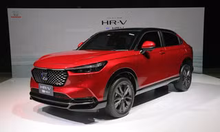 Dàn xe gầm cao chào khách Việt trong tháng 6