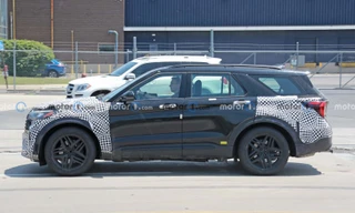 Ford Explorer 2024 lộ ảnh chạy thử