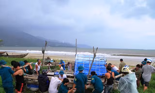Bão Haiyan chưa đổ bộ, miền Trung đã gia tăng thiệt hại