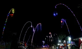 Lung linh sắc nêu đón Tết trên khắp đường làng, ngõ xóm ở Nghệ An