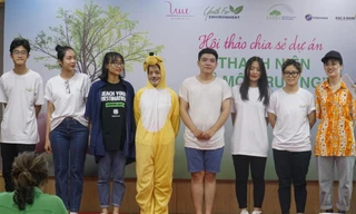 8 thành viên của nhóm “Mắt Xanh”