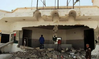 Một khu vực thuộc Bộ Quốc phòng Libya bị đánh bom