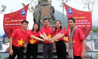 Đại biểu hành trình Tôi yêu Tổ quốc tôi qua 'Đèo Lũng Lô anh hò, chị hát'