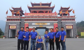 Gương mặt trẻ Việt Nam tiêu biểu tham quan khu di tích danh thắng Tây Thiên