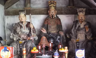 'Kho báu' trong ngôi chùa cổ gần 400 năm tuổi ở Hà Nội