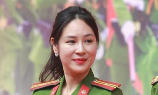 Ngắm những 'bóng hồng' Công an biểu diễn văn nghệ chào mừng ngày truyền thống lực lượng CAND 