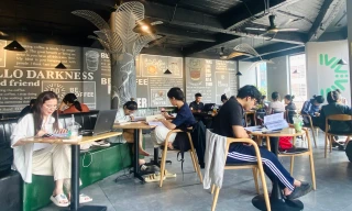 Khi người trẻ làm việc đa nhiệm: Ôm đồm hay chứng minh hiệu suất?