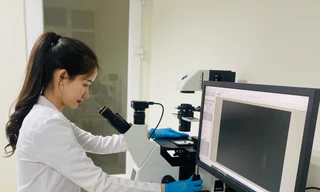 Bỏ cơ hội mức lương mơ ước nơi trời Tây, người trẻ Việt 'đi thật xa' để trở về cống hiến