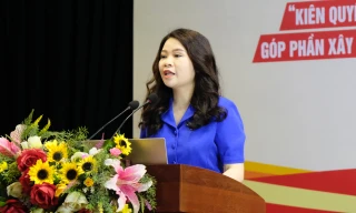 Mỗi đoàn viên, thanh niên cần có dũng khí bảo vệ cái đúng, đấu tranh với cái sai