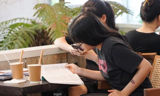 Sinh viên và nỗi ám ảnh 'con nhà người ta'