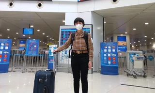 Nữ quán quân Olympia Nguyễn Thị Thu Hằng lên đường du học Úc