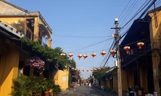 Đà Nẵng, Quảng Nam tạm dừng phố đi bộ, chợ đêm và một số dịch vụ kể từ ngày 3/5