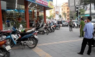 Công an phong tỏa hiện trường nơi xảy ra vụ việc để điều tra.