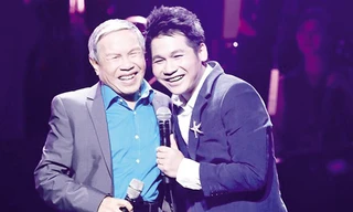 NSƯT Kiều Hưng và ca sỹ Trọng Tấn trong liveshow vừa diễn ra vào tối 20/9 ở Hà Nội. Ảnh: Gia đình và Xã hội.