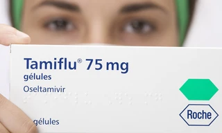 Các chính phủ khắp thế giới đã chi nhiều tiền để dự trữ thuốc cúm Tamiflu. Ảnh: Huffington Post