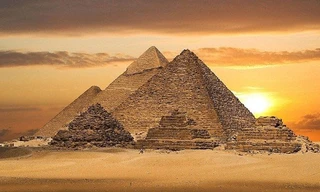 Các giả thuyết về cách xây dựng kim tự tháp thời Ai Cập cổ đại