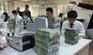 Các chuyên gia khẳng định, doanh nghiệp vẫn còn gặp nhiều khó khăn kéo dài do khó tiếp cận vốn và kinh doanh khó khăn