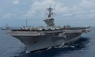 Nhóm tàu sân bay do tàu USS Carl Vinson dẫn đầu hướng tới Thái Bình Dương. Ảnh: Aviationwa.org.au 