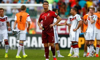 Ronaldo không thể cứu Bồ Đào Nha tránh thảm bại trước Đức. Ảnh: Getty Images