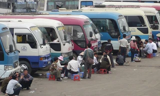 Các bến xe Hà Nội được tăng cường 350 lượt xe dịp 30/4 và 1/5. Ảnh: Trọng Đảng