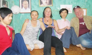 Như một gia đình. ảnh: Nam Cường