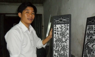 Anh Trần Văn Sùng tại Công ty TNHH xây dựng Tuấn Thành do anh gây dựng. Ảnh: Phạm Nhài 