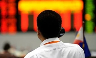 Có thể thấy, VN-Index suốt từ đầu năm 2013 đến nay liên tục biến động theo hướng tăng dần, tạo đáy sau cao hơn đáy trước. Những tháng tích lũy trong trạng thái ổn định được nối tiếp bằng những đợt tăng mới.