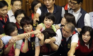 Ngăn chặn nạn hooligan trong quan hệ quốc tế