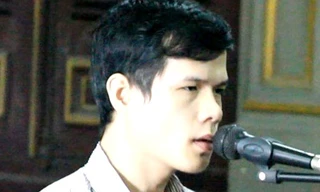 Sát hại bạn gái ngay trên giường bệnh