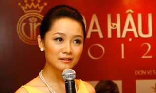 Từ thí sinh hoa hậu đến cô gái thời sự