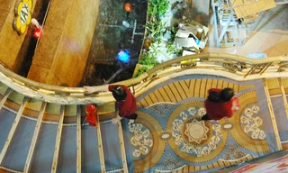 [CẬN CẢNH] Thương xá Tax trước ngày đóng cửa