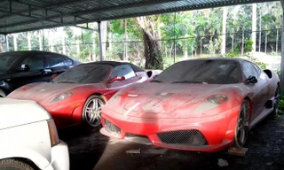 Dàn siêu xe Ferrari phủ bụi ở Việt Nam