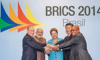 Lãnh đạo 5 nước BRICS cuối cùng nhất trí thành lập Ngân hàng Phát triển Mới với mong muốn thay đổi trật tự tài chính toàn cầu. Ảnh: Merco Press 