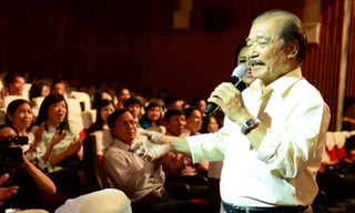 Điều gì khiến NSND Trần Hiếu khóc 30 phút trong đêm nhạc?